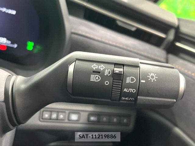 Lexus LBX 2025-06 8562441-8