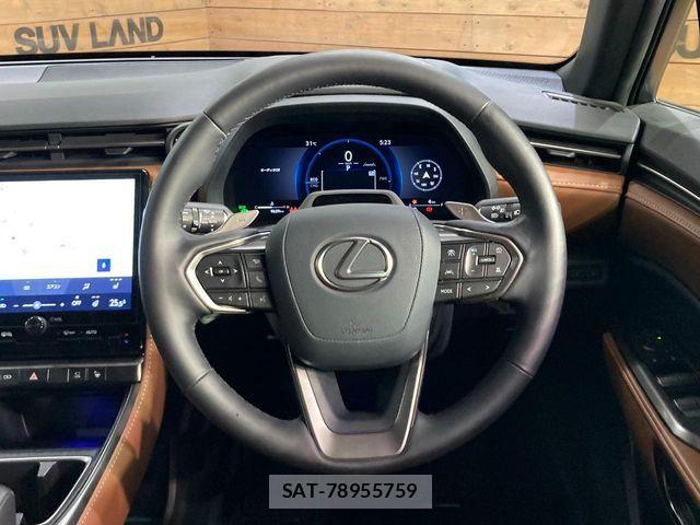 Lexus LBX 2024-06 8562442-9