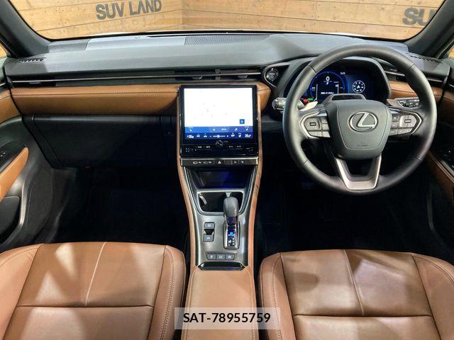 Lexus LBX 2024-06 8562442-1