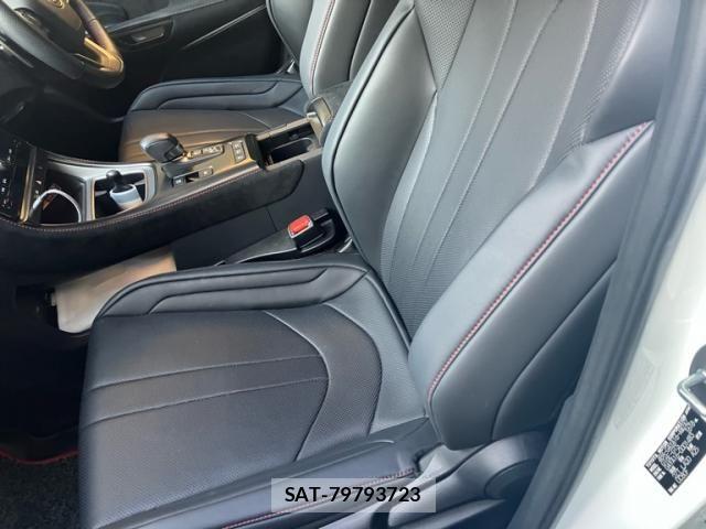 Lexus LBX 2024-11 8627474-21