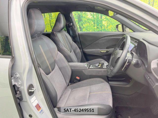 Lexus LBX 2024-07 8627476-7