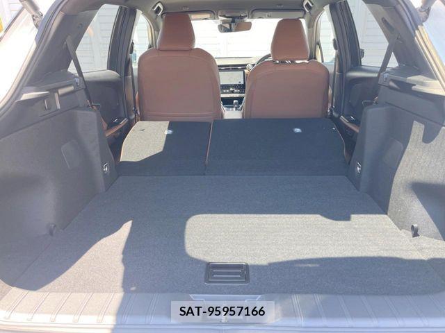 Lexus LBX 2024-03 8627473-10