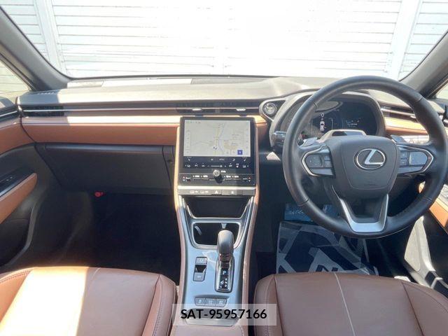 Lexus LBX 2024-03 8627473-1