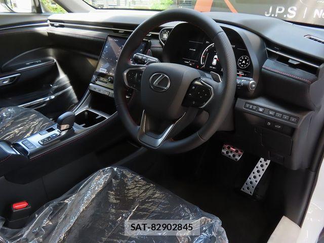 Lexus LBX 2026-04 8659926-13
