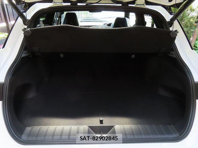 Lexus LBX 2026-04 8659926-25