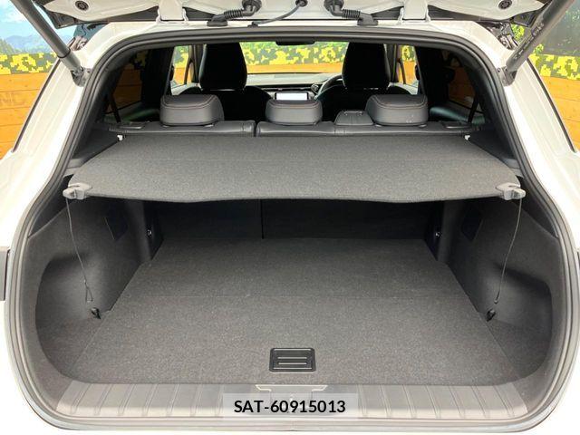 Lexus LBX 2025-05 8659928-9