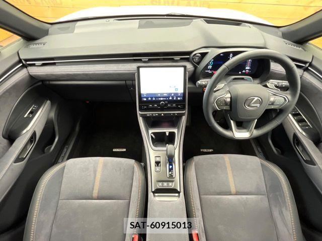 Lexus LBX 2025-05 8659928-1