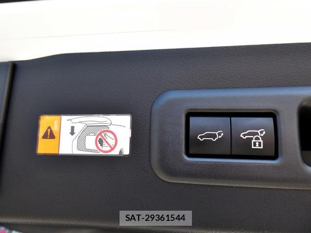 Lexus LBX 2024-02 8666399-14