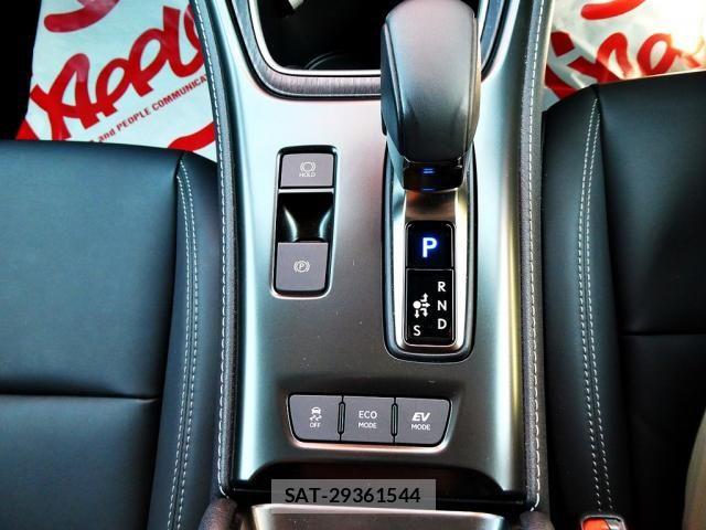 Lexus LBX 2024-02 8666399-15