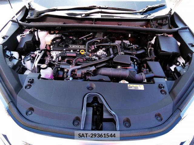 Lexus LBX 2024-02 8666399-23