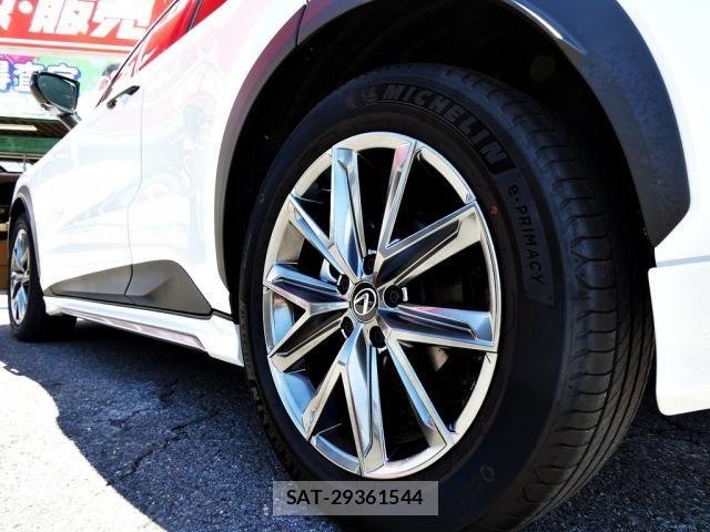 Lexus LBX 2024-02 8666399-28