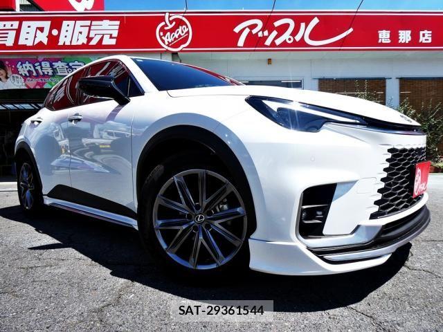 Lexus LBX 2024-02 8666399-29