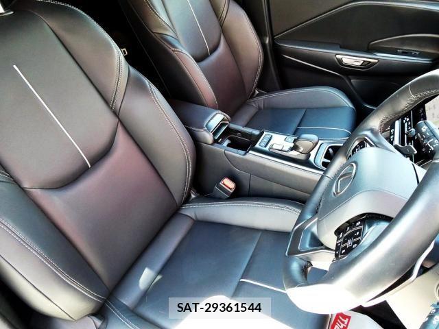 Lexus LBX 2024-02 8666399-7