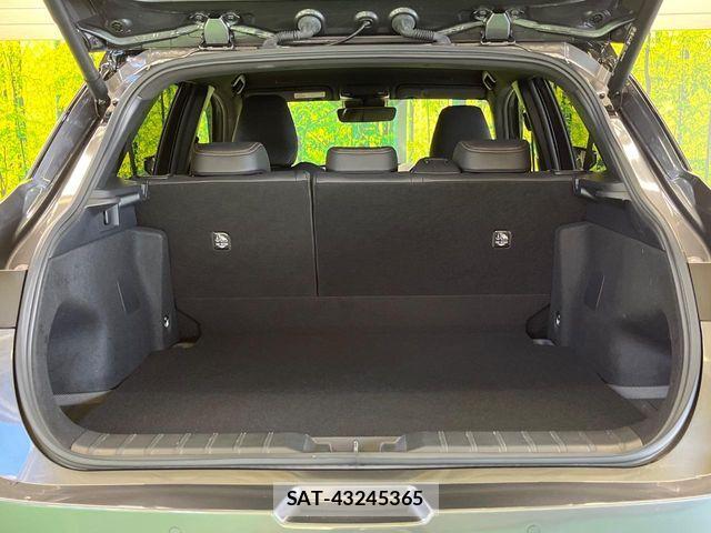 Lexus LBX 2024-09 8685842-10