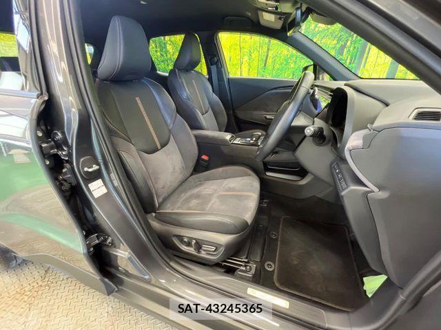 Lexus LBX 2024-09 8685842-8