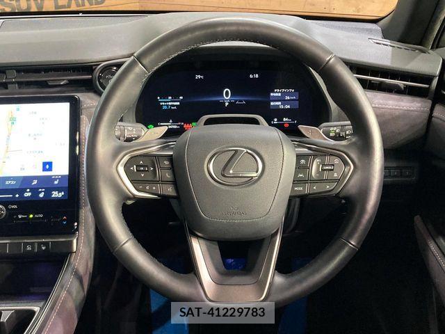 Lexus LBX 2024-05 8685843-7