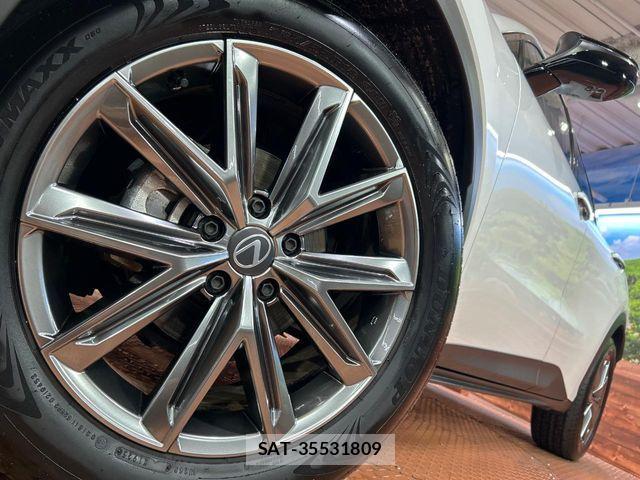 Lexus LBX 2025-07 8743427-12
