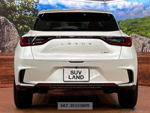 Lexus LBX 2025-07 8743427-14