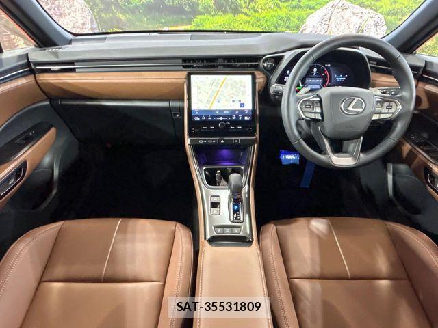 Lexus LBX 2025-07 8743427-1