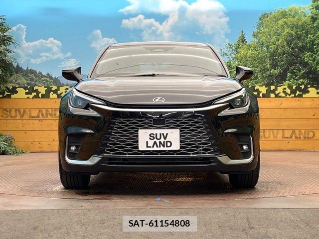 Lexus LBX 2024-03 8743428-13