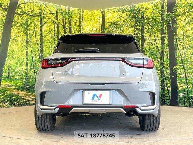 Lexus LBX 2024-06 8780850-14