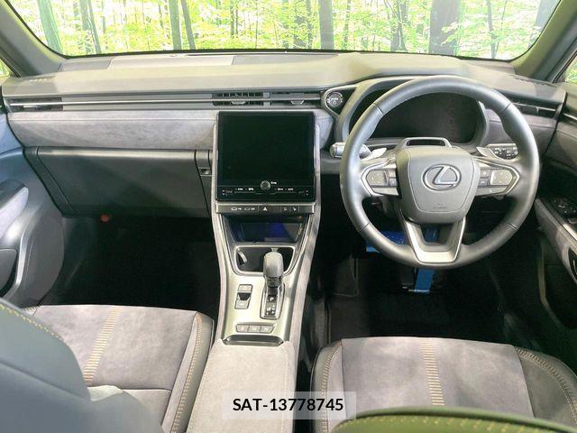 Lexus LBX 2024-06 8780850-1