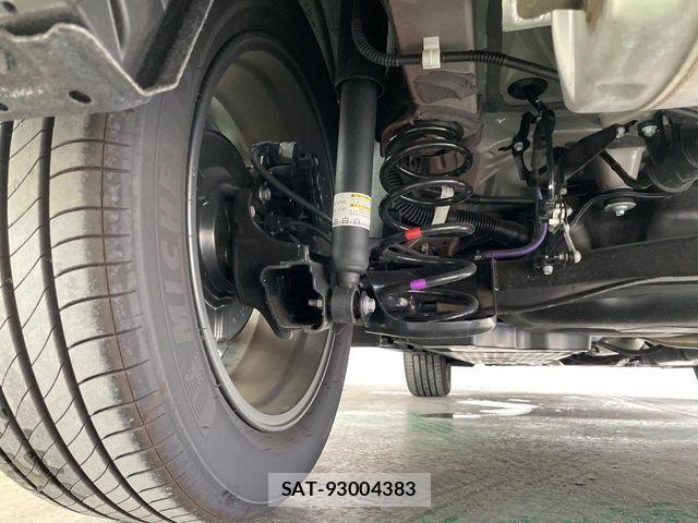 Lexus LBX 2025-11 8796474-19