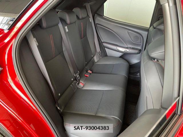 Lexus LBX 2025-11 8796474-8