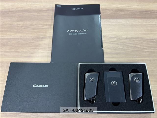 Lexus LBX 2024-10 8796476-10