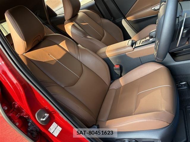 Lexus LBX 2024-10 8796476-13