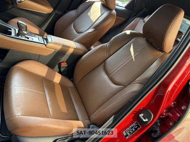 Lexus LBX 2024-10 8796476-15