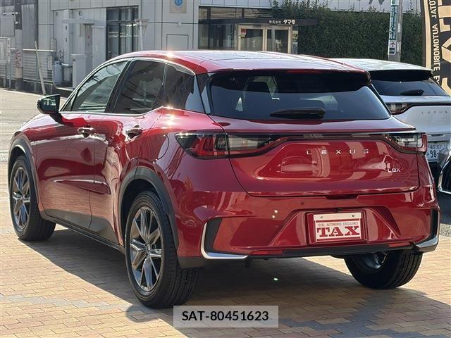 Lexus LBX 2024-10 8796476-4