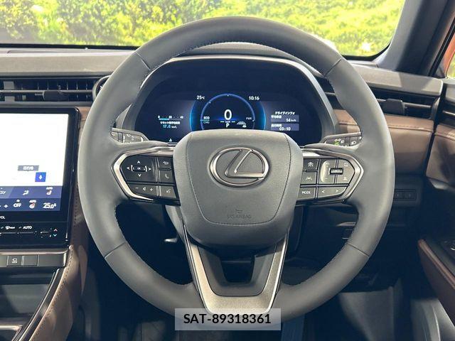 Lexus LBX 2026-07 8796473-10