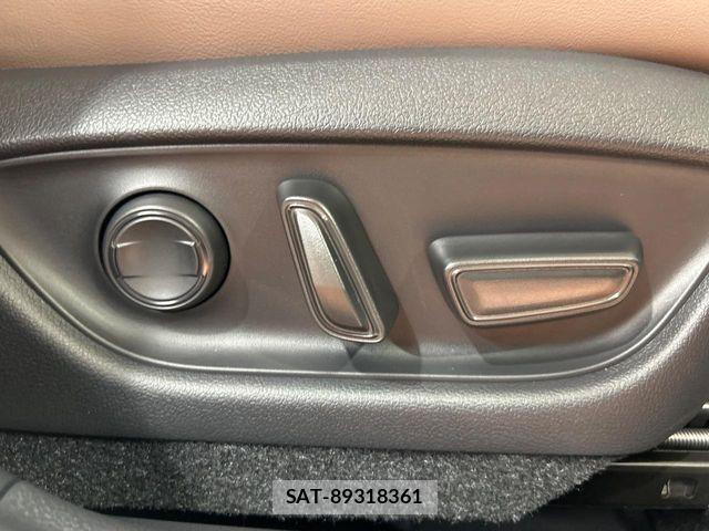 Lexus LBX 2026-07 8796473-6