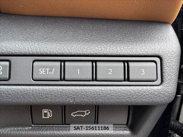 Lexus LBX 2025-10 8796472-25