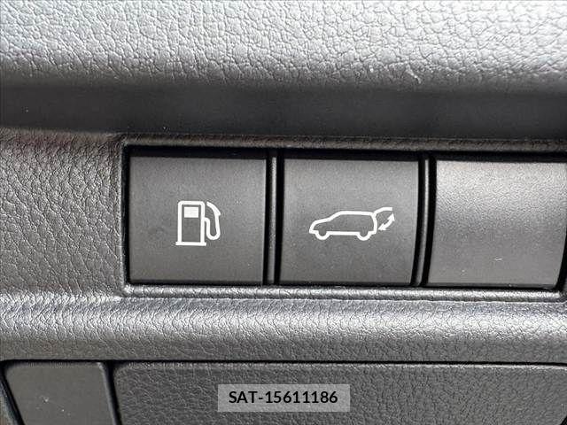 Lexus LBX 2025-10 8796472-26
