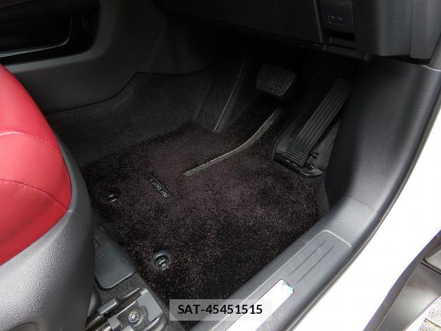 Lexus LBX 2024-12 8796471-19