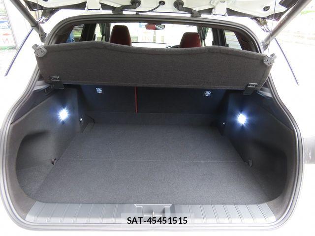 Lexus LBX 2024-12 8796471-24