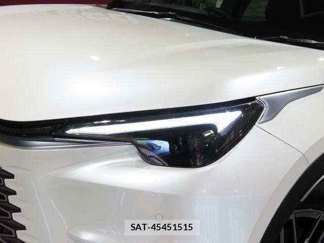 Lexus LBX 2024-12 8796471-5
