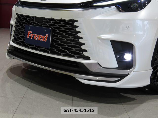 Lexus LBX 2024-12 8796471-8