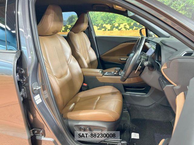 Lexus LBX 2024-01 8829951-7