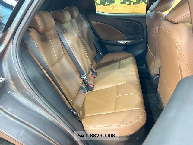 Lexus LBX 2024-01 8829951-8