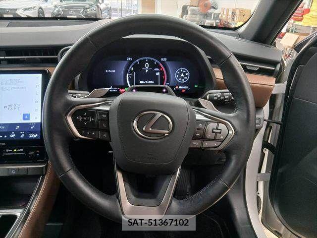 Lexus LBX 2024-03 8829950-9
