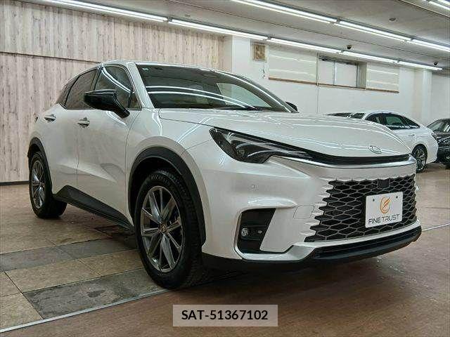 Lexus LBX 2024-03 8829950-14