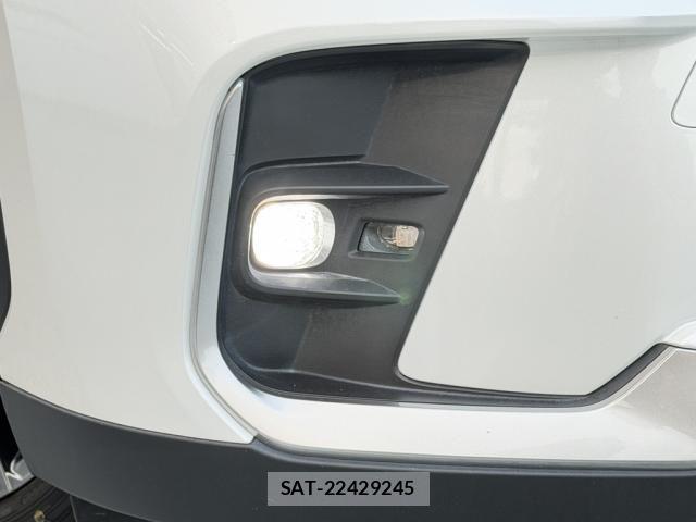 Lexus LBX 2024-07 8829958-9