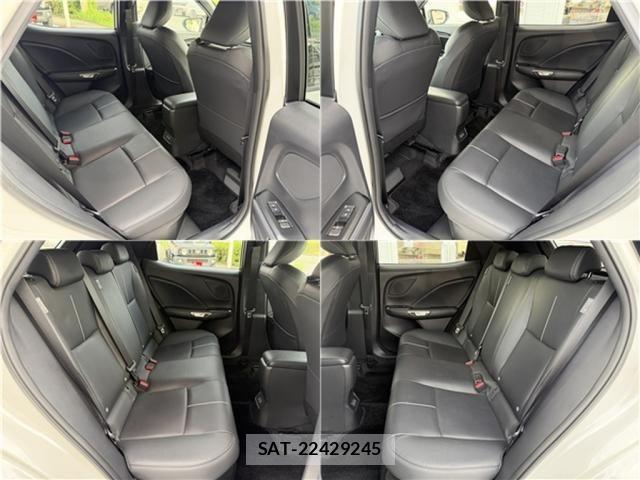Lexus LBX 2024-07 8829958-16