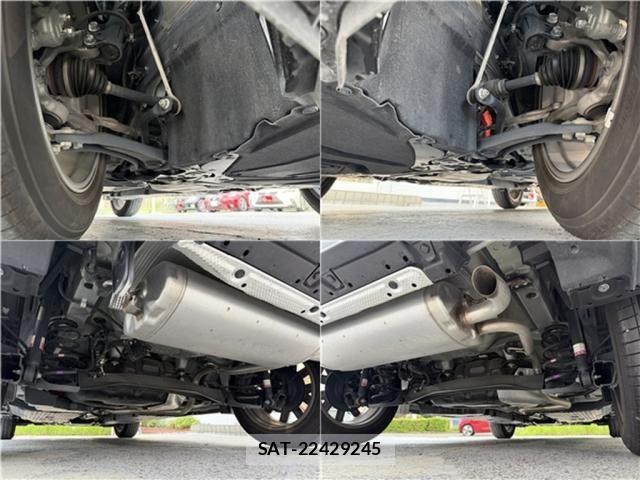 Lexus LBX 2024-07 8829958-24