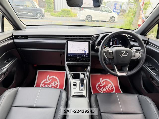 Lexus LBX 2024-07 8829958-4