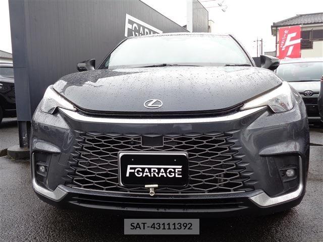 Lexus LBX 2024-09 8829959-1
