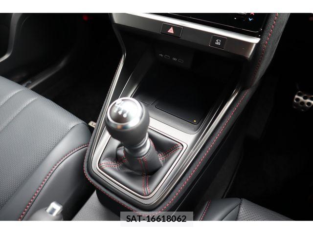 Lexus LBX 2025-04 8849577-15